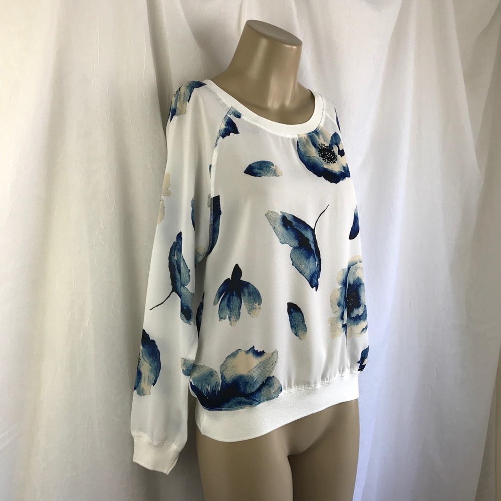 🚫SOLD🚫 NWT Sheer White Chiffon Sweatshirt Blue - Picture 3 of 16